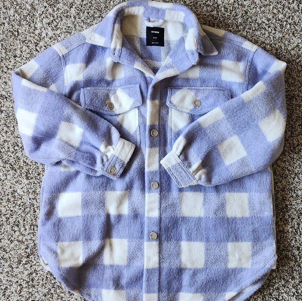 Shacket - Picture 2 of 3